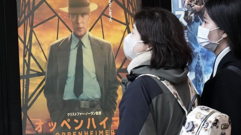 Oppenheimer'ın atom bombasını konu alan “tartışmalı” filmi Japonya'da gösterime girdi