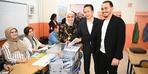 Tuzla Belediye Başkanı Dr. Şadi Yazıcı oyunu ailesiyle birlikte kullandı