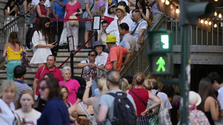 Lizbonluların aşırı turizme tepkileri artıyor