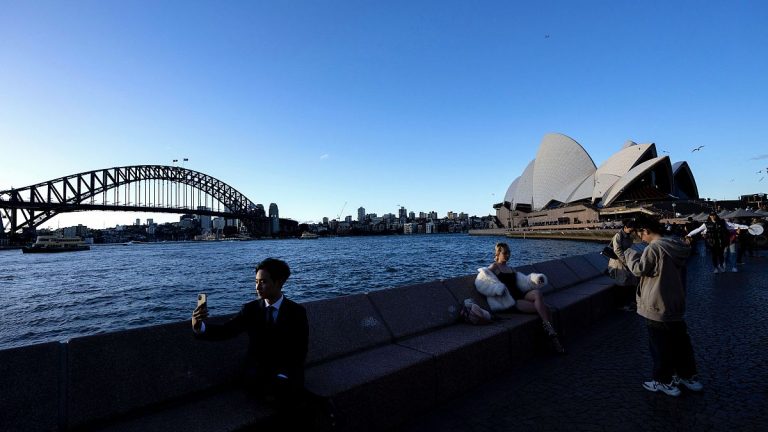 Avustralya'daki çalışanlar artık çalışma saatleri dışında çağrıları ve mesajları görmezden gelebilecek