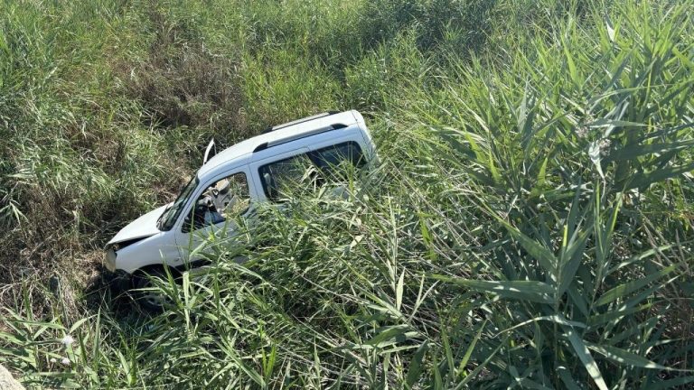Isparta'da su kanalına düşen otomobilde 1 kişi hayatını kaybetti
