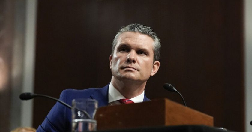 Trump’ın Savunma Bakanı olarak seçtiği Hegseth’in eski karısını taciz ettiği iddia edildi