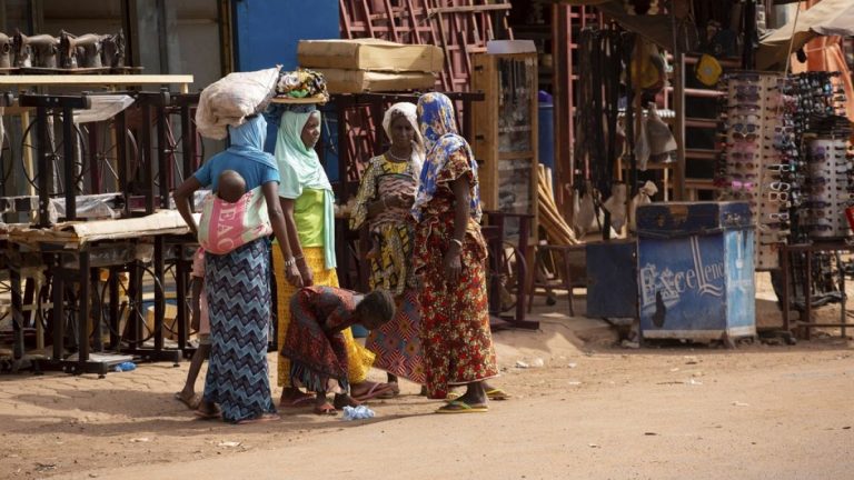 Burkina Faso’nun kuzeyinde silahlı saldırı: 100’den fazla kişi öldü