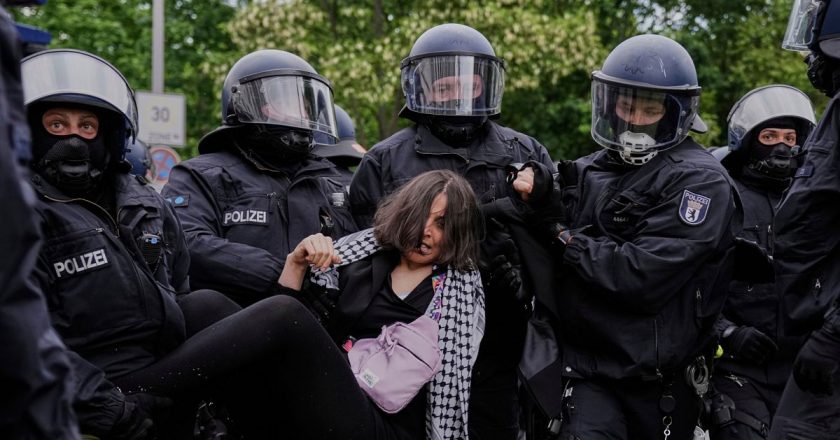 Berlin’deki pro -Palistin protestoları yaralanmalar ve tutuklamalarla sona erdi