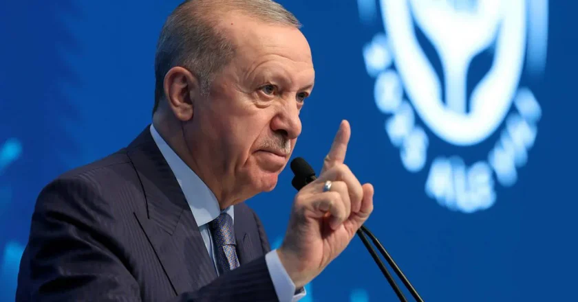 Erdoğan’a TSK üzerindeki yetkisine tepkiler sürüyor: ‘Orduyu siyasallaştıracak girişim’ – Son Dakika Siyaset Haberleri