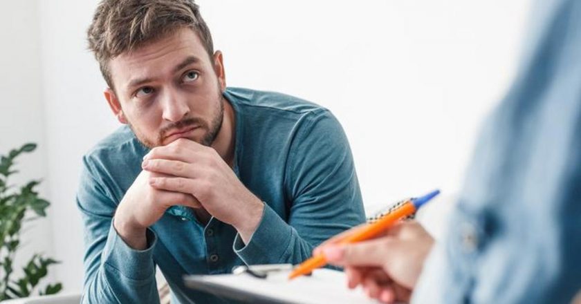 Jinekomasti Nedir, Neden Olur? Jinekomasti Tedavisi Nasıl Yapılır?