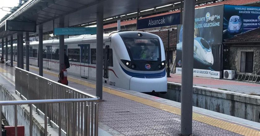 İzmir’de toplu ulaşıma zam – Son Dakika Haberleri