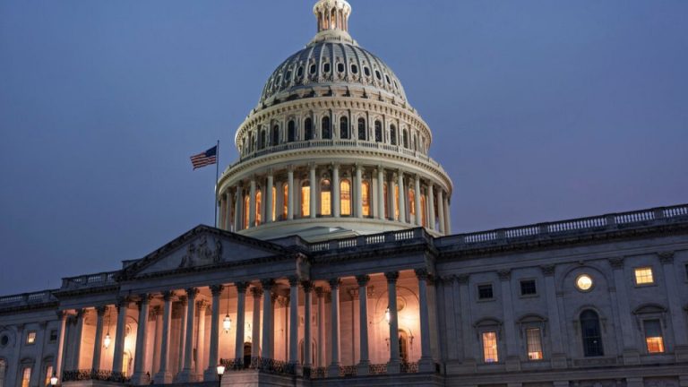ABD federal hükümeti bütçe anlaşmazlığı nedeniyle kapandı