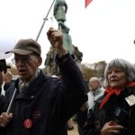 Fransa’da emekliler, yaşam koşullarının iyileştirilmesi talebiyle protesto düzenledi