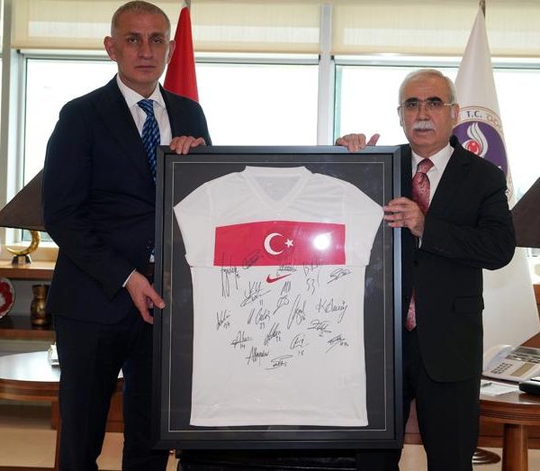 TFF Başkanı Hacıosmanoğlu, AYM Başkanı Özkaya’yı Ziyaret Etti