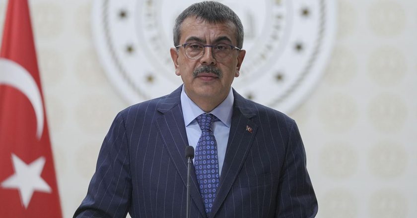 Dünyada adaleti tesis etmeye yönelik eğitim sistemine ihtiyacımız var