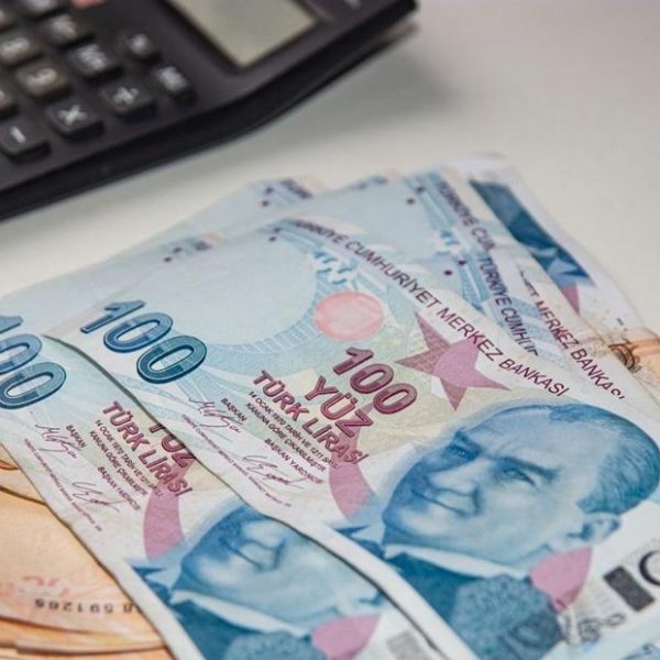 Memur ve emeklilere ek zam gelecek mi? 2026 maaş artışı ne kadar olacak?